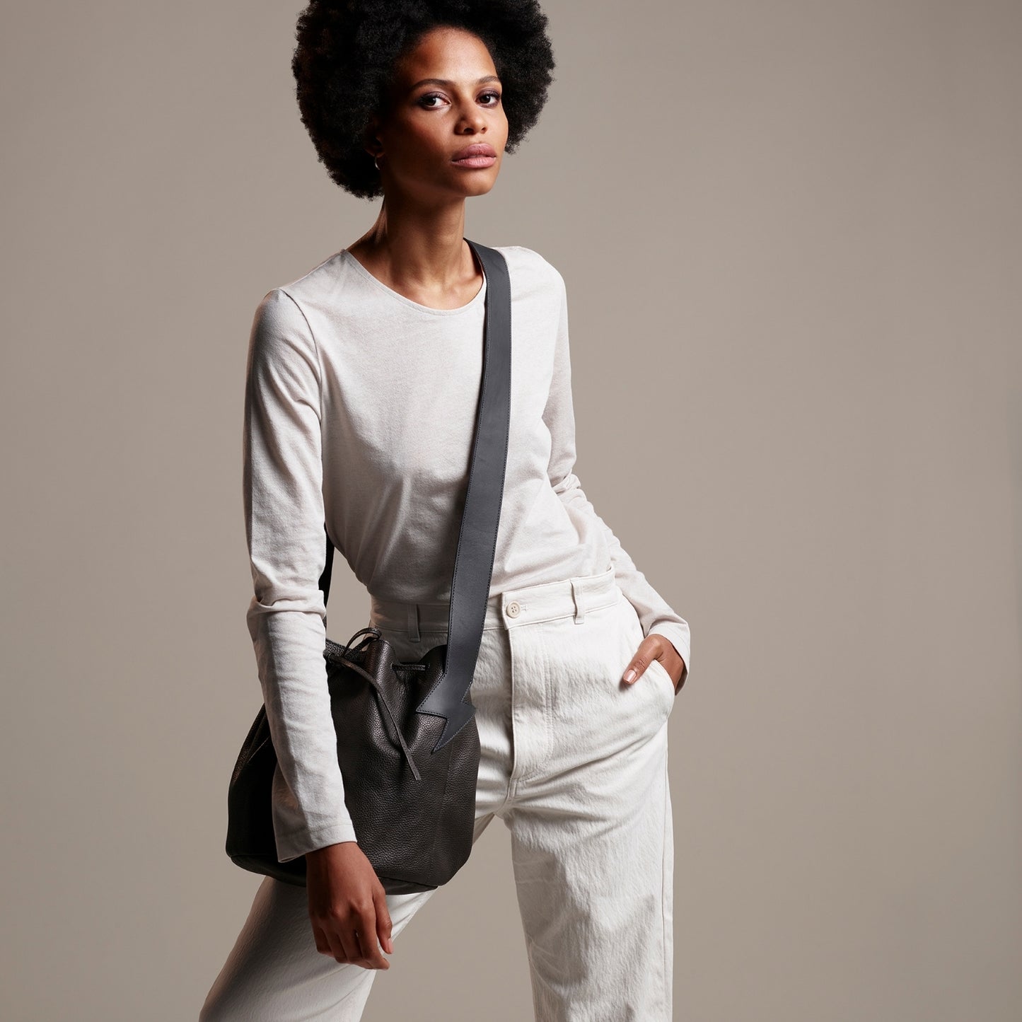Bucket Bag Gunmetal Grey